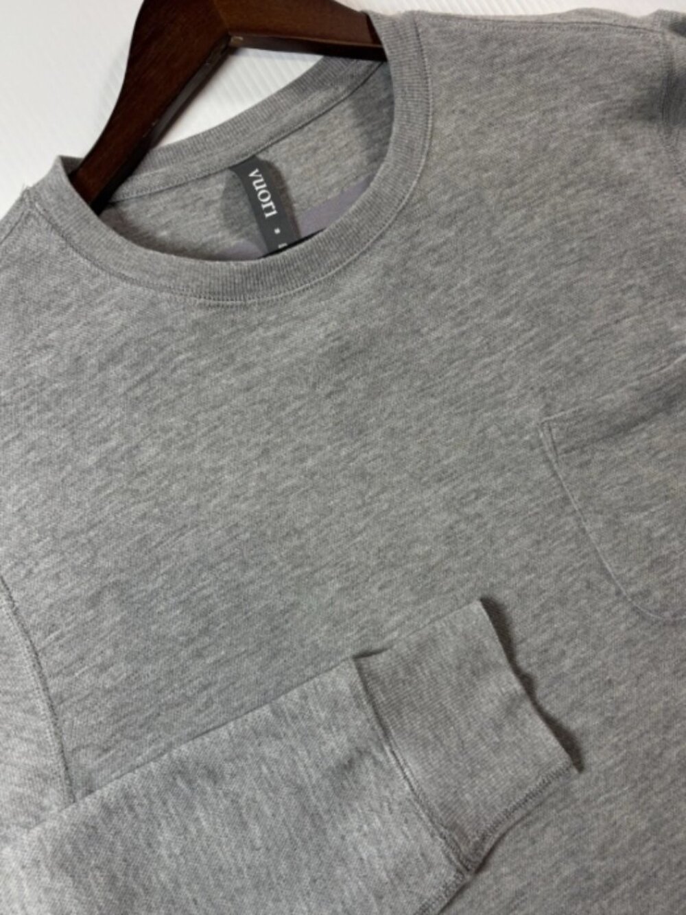 Vuori Jeffreys Pullover Crew Neck Long Sleeve Pocket Men's V218 Medium